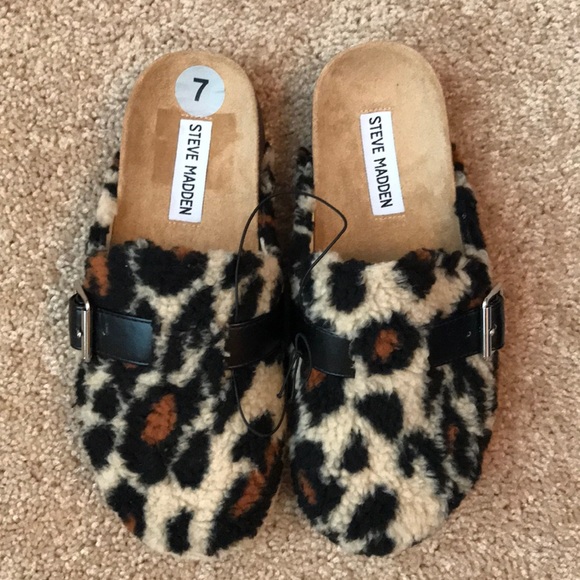 Steve Madden Shoes - NWOT Steve Madden Leopard Slip Ons
